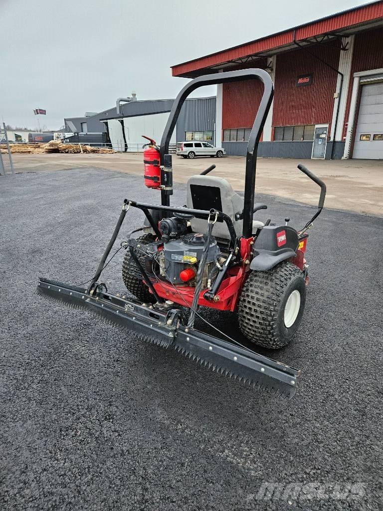 Toro SandPro2040Z Gereblyék