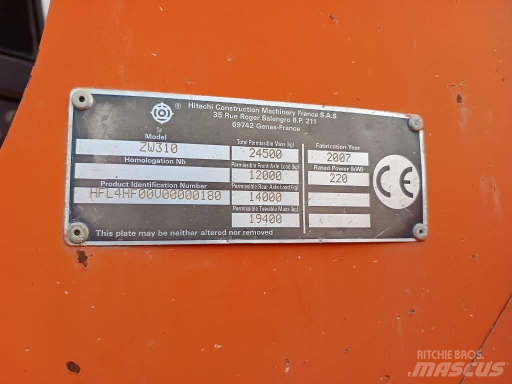 Hitachi ZW 310 Gumikerekes homlokrakodók