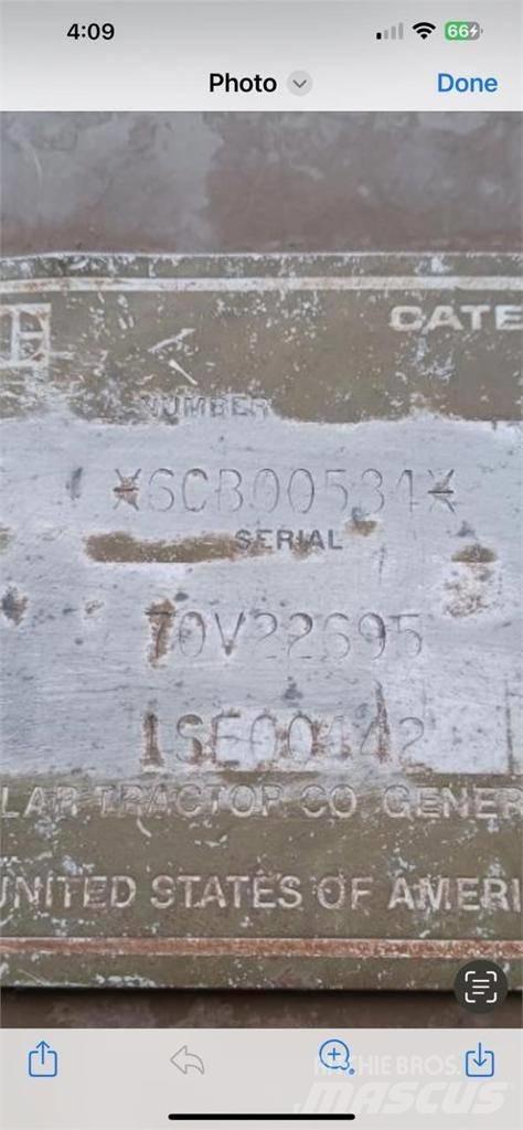 CAT 623E Földnyesők (szkréperek)