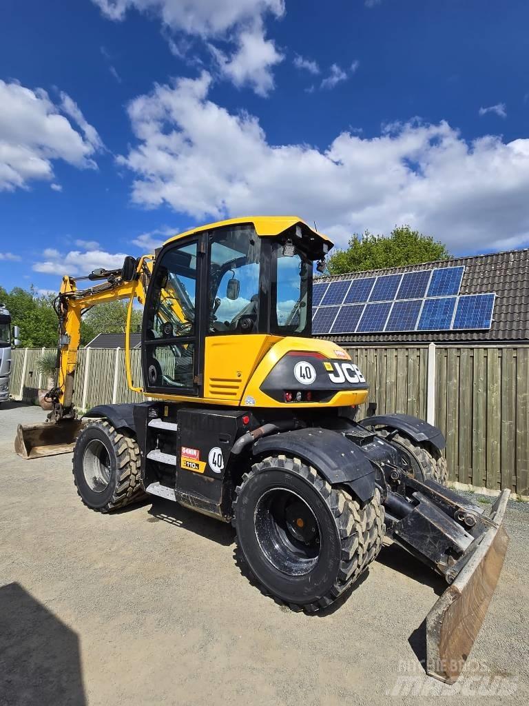JCB 110 W Hydradig Gumikerekes kotrók