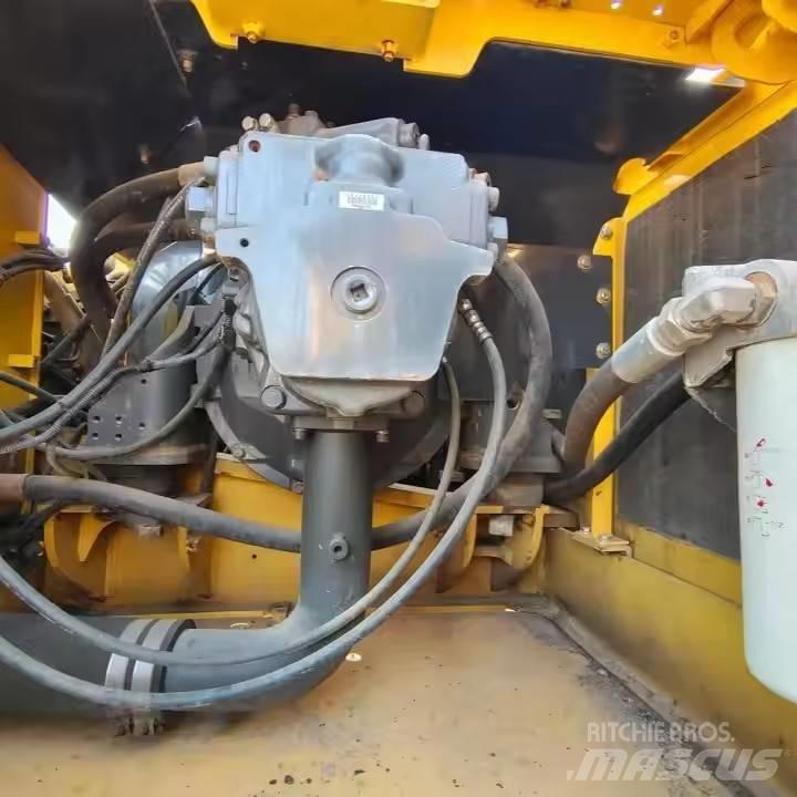 Komatsu PC360 Lánctalpas kotrók