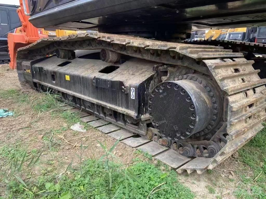 Hitachi 360 Lánctalpas kotrók