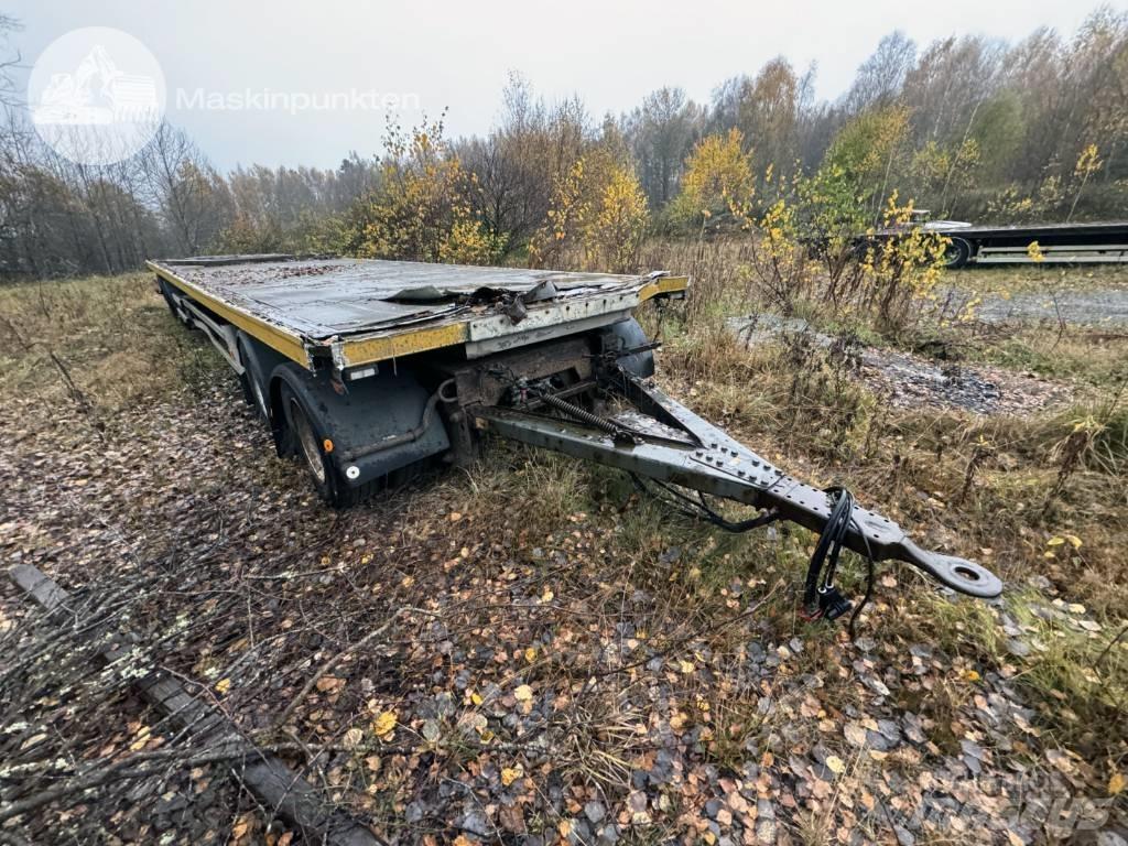 VAK V 4-40 Platós / Ponyvás pótkocsik