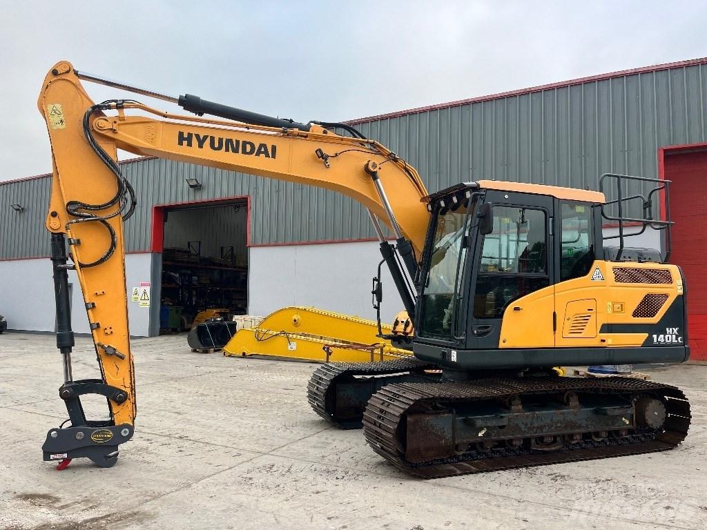 Hyundai HX140LC Lánctalpas kotrók