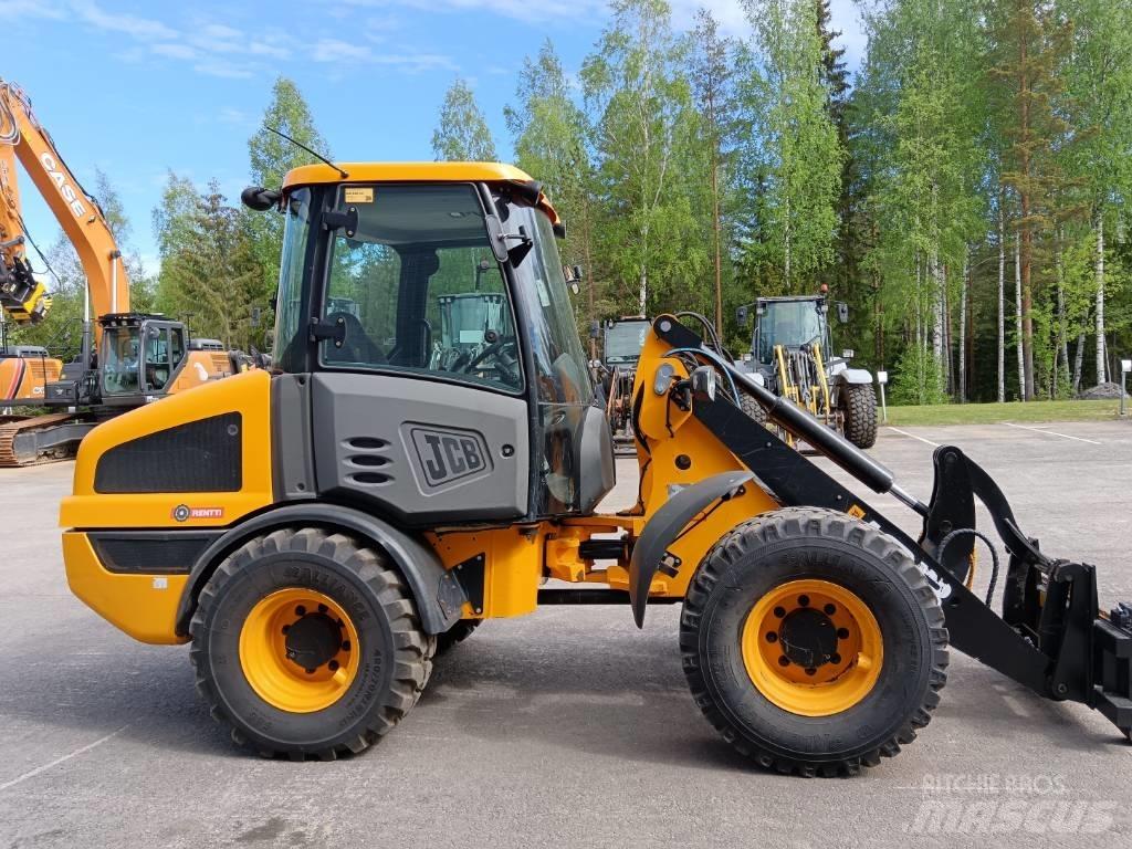 JCB 406 Gumikerekes homlokrakodók