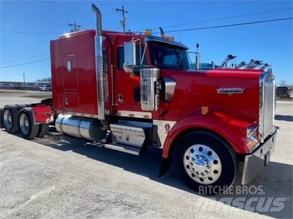 Kenworth W900L Nyergesvontatók