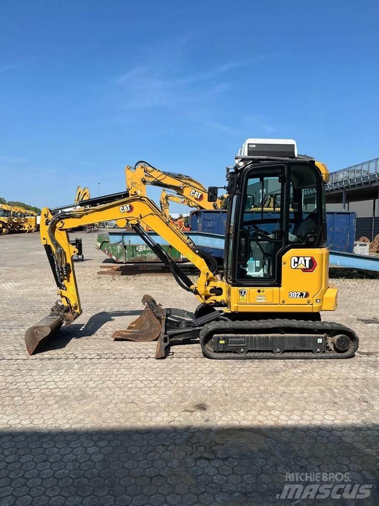 CAT 302.7 Mini kotrók < 7t