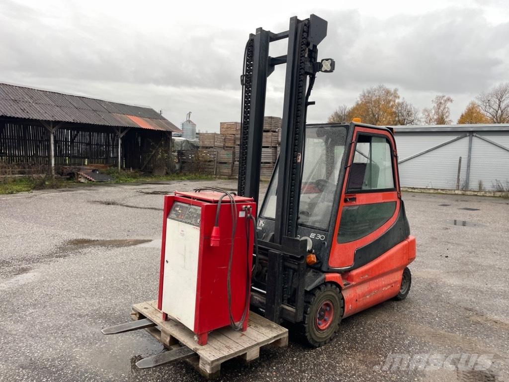 Linde E 30-01 Elektromos targoncák