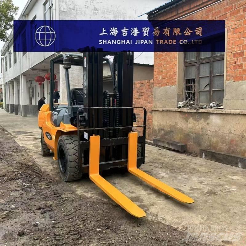 Toyota 5 ton Dízel targoncák