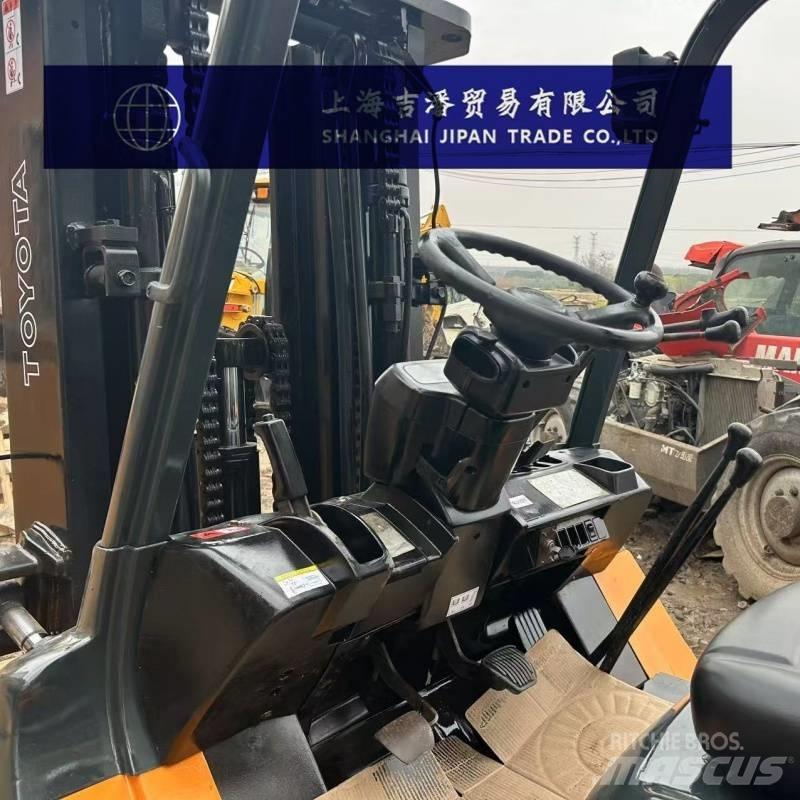 Toyota 5 ton Dízel targoncák