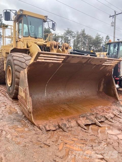 CAT 980 F Gumikerekes homlokrakodók