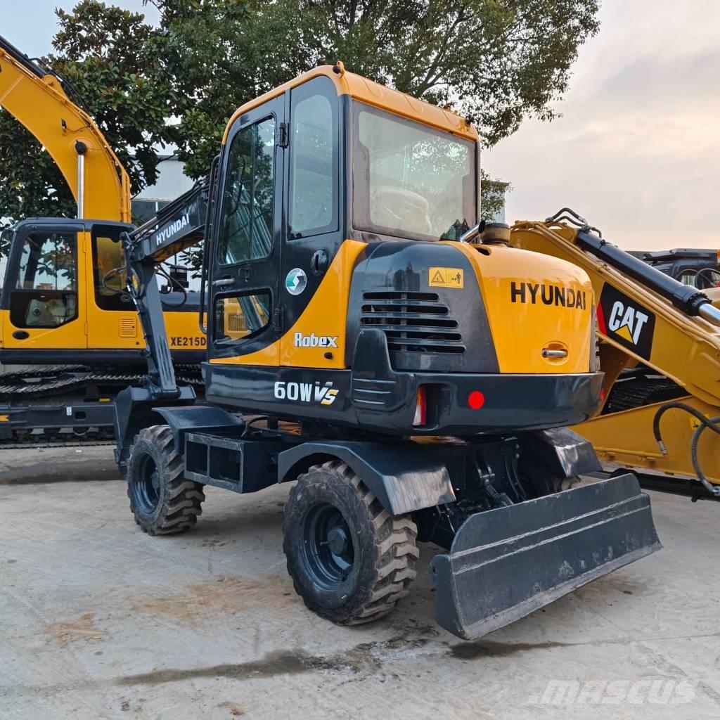Hyundai Robex 60-7 Gumikerekes kotrók