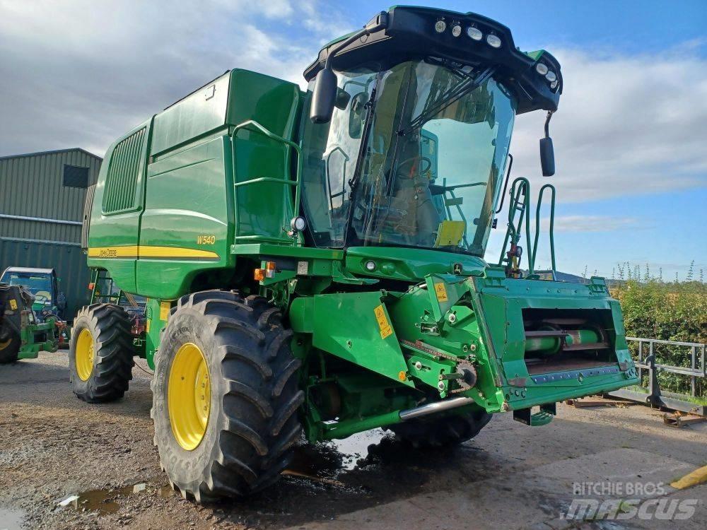 John Deere W 540 Kombájnok