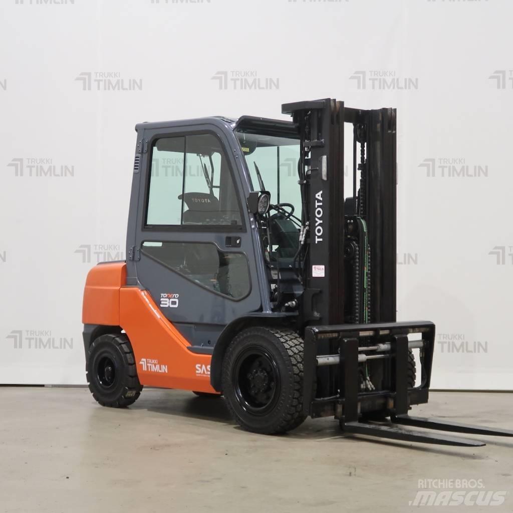 Toyota 02-8FDF30 Dízel targoncák