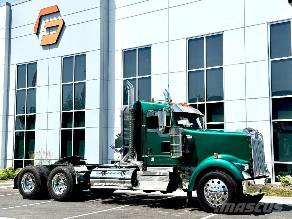 Kenworth W 900 Nyergesvontatók