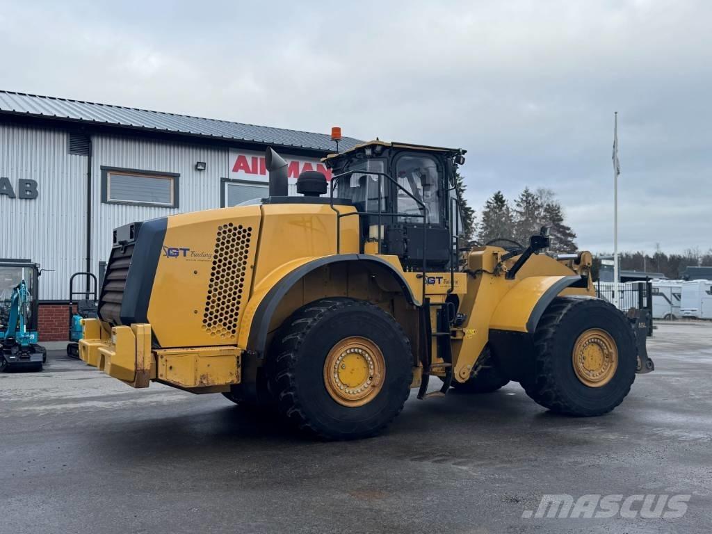 CAT 980M Gumikerekes homlokrakodók