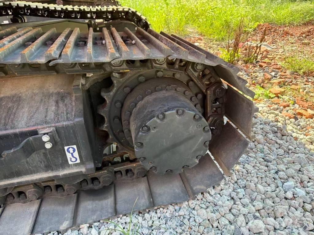 Hitachi ZX 210 Lánctalpas kotrók