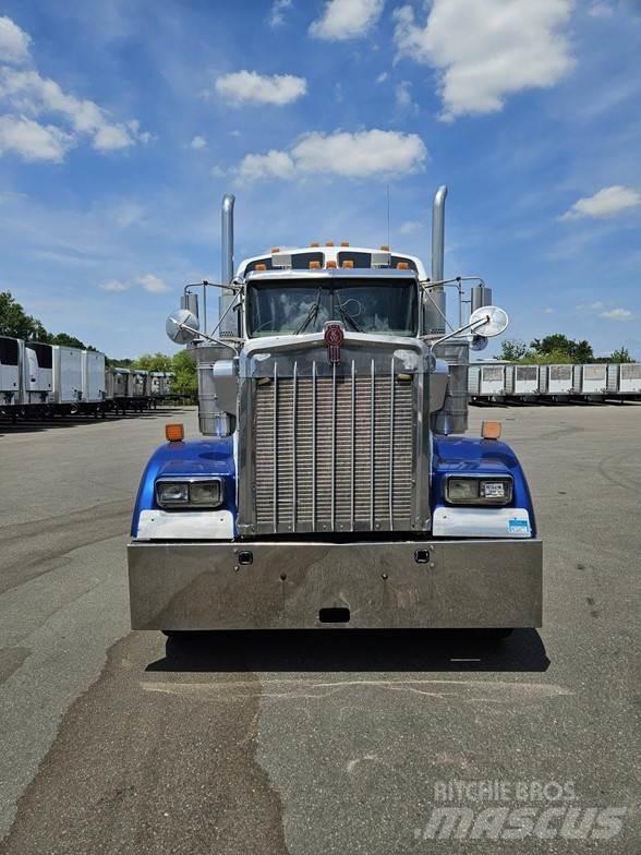 Kenworth W900 Nyergesvontatók