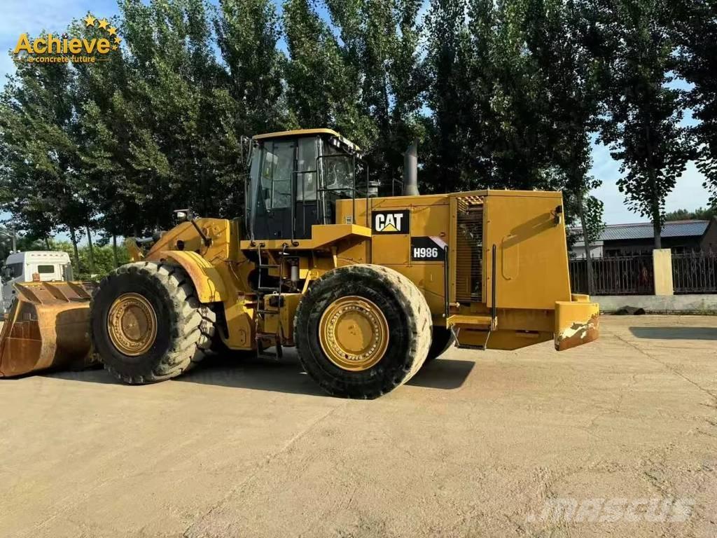 CAT 986 H Gumikerekes homlokrakodók