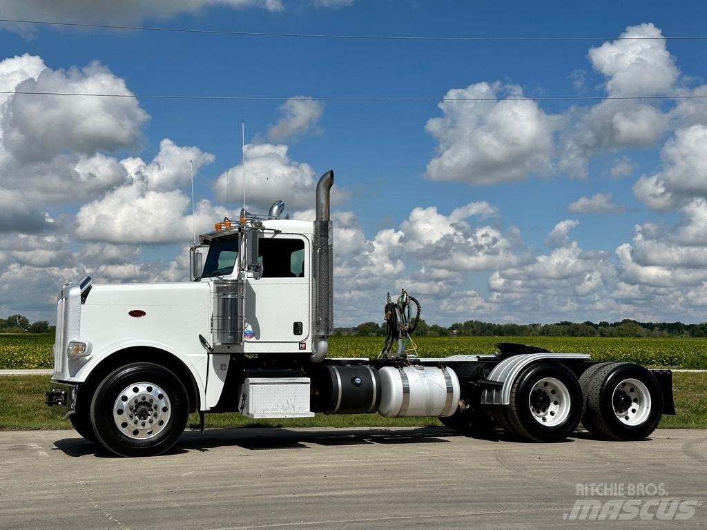 Peterbilt 388 Nyergesvontatók