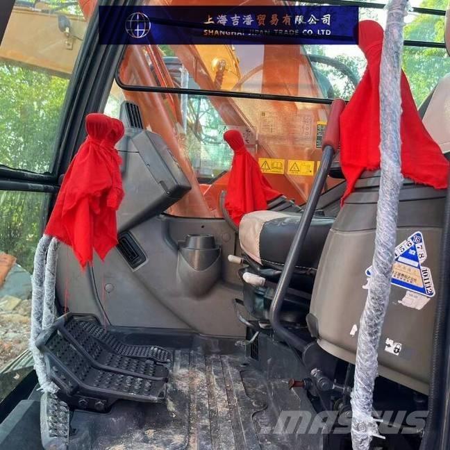 Hitachi ZX 135 Lánctalpas kotrók