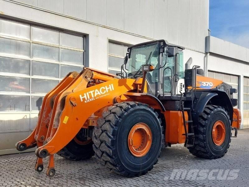 Hitachi ZW 370-6 Gumikerekes homlokrakodók