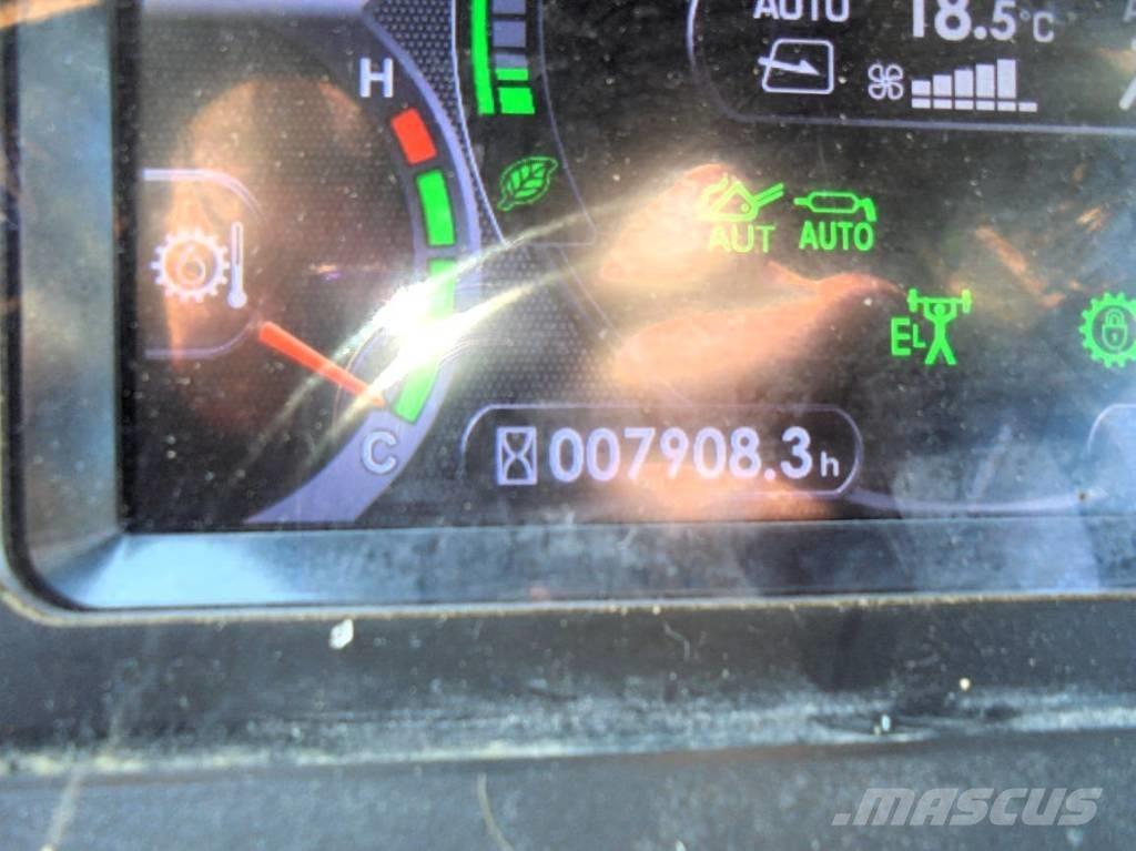 Komatsu WA 470-8 Gumikerekes homlokrakodók