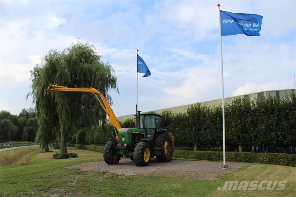 John Deere 4055 Traktorok
