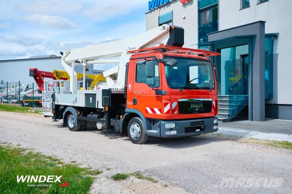 Ruthmann T 300 Teherautóra szerelt emelők és állványok