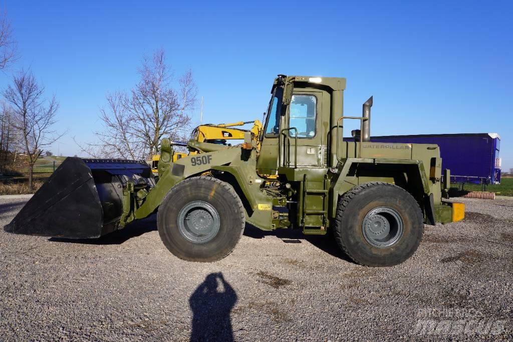 CAT 950 F Gumikerekes homlokrakodók