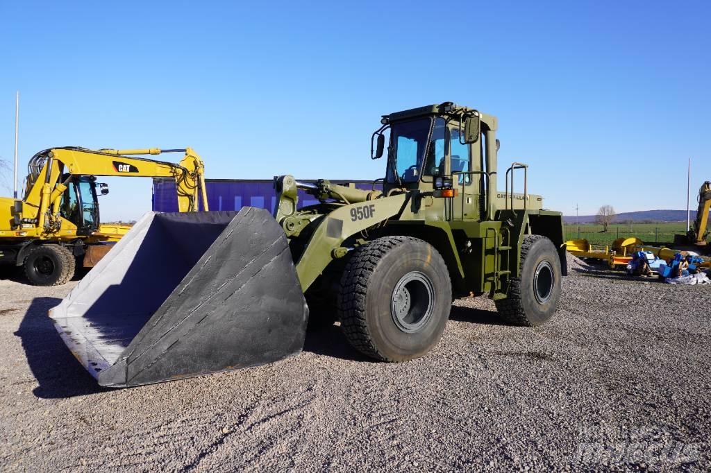 CAT 950 F Gumikerekes homlokrakodók
