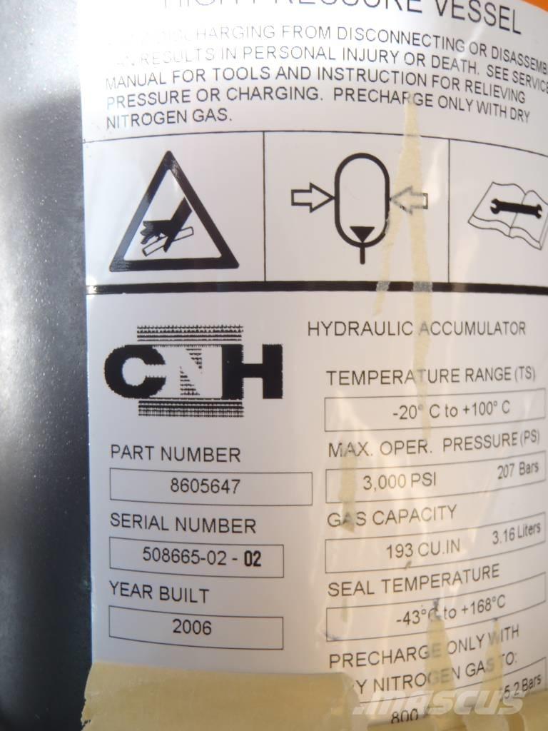 CASE Accumulator Fékek