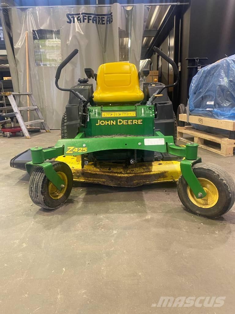 John Deere Z 425 Ráülős fűnyírók