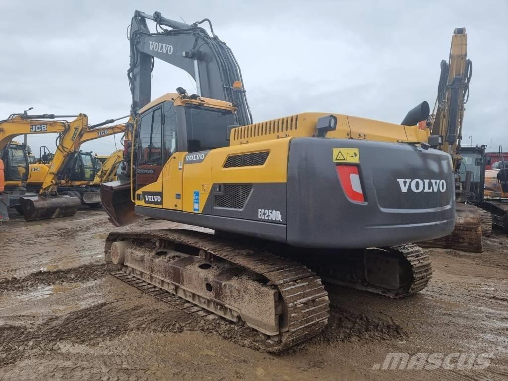 Volvo EC 250 D L Lánctalpas kotrók