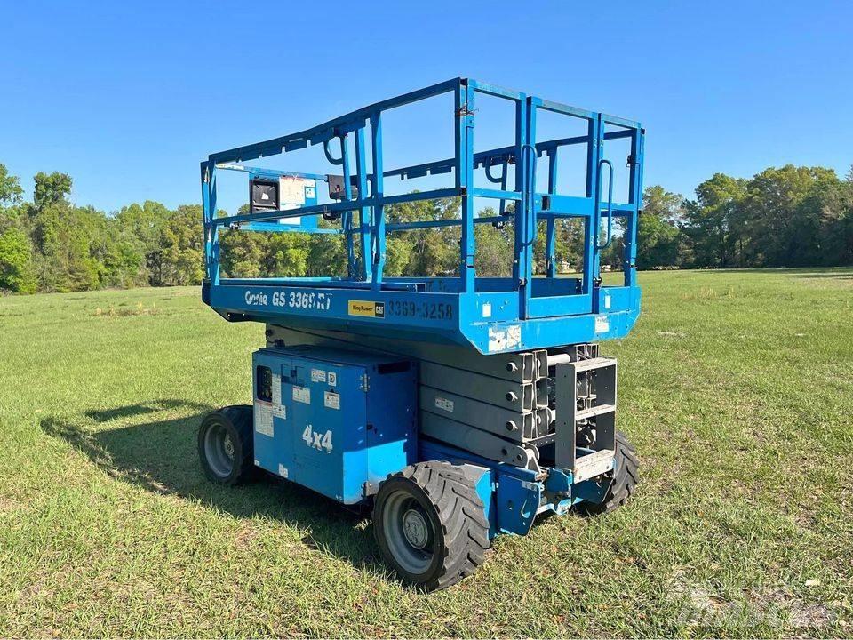 Genie GS 3369 RT Ollós emelők