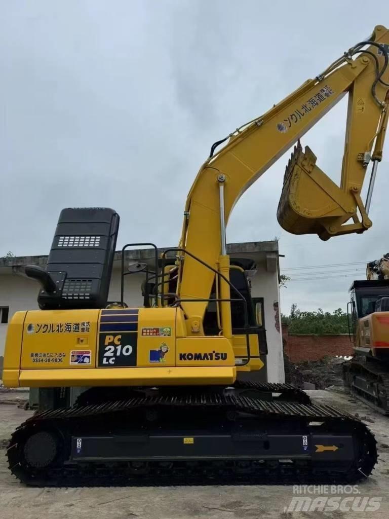 Komatsu 210LC-8 Lánctalpas kotrók