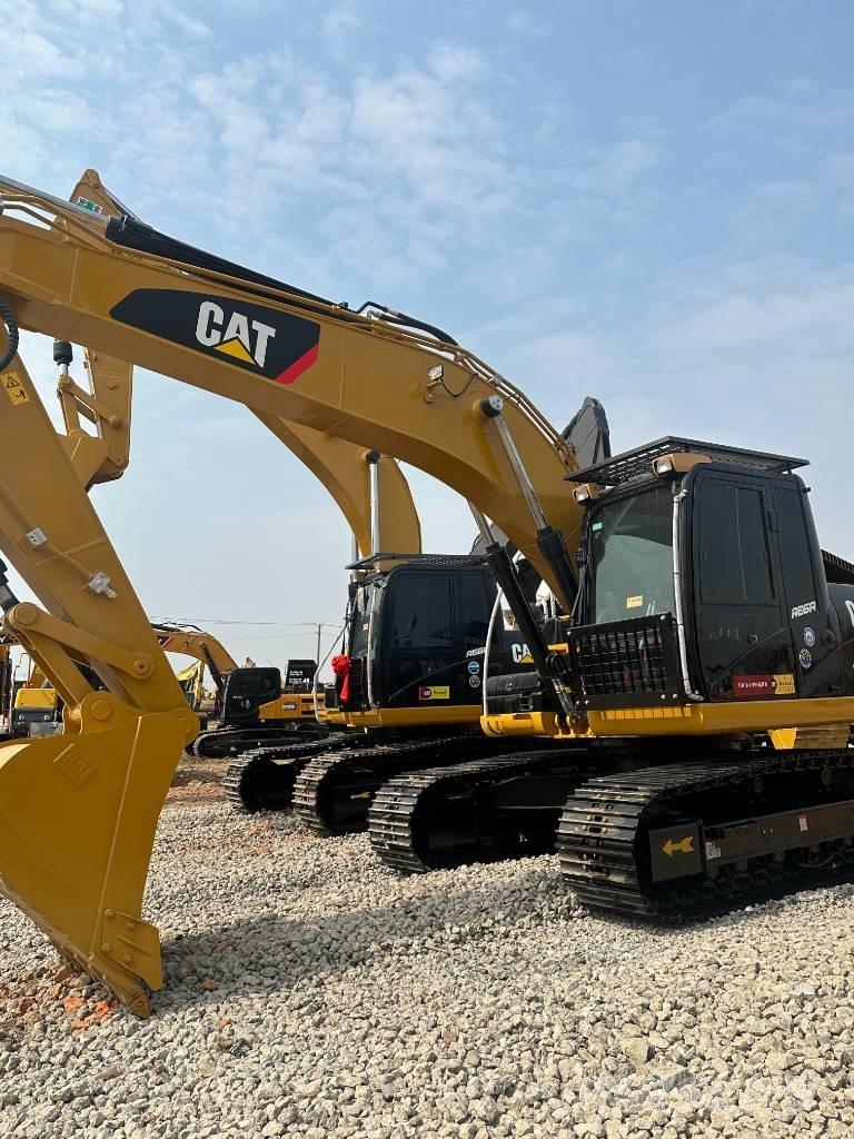 CAT 320D2L Lánctalpas kotrók