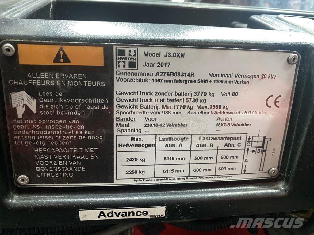 Hyster J3.0XN Elektromos targoncák