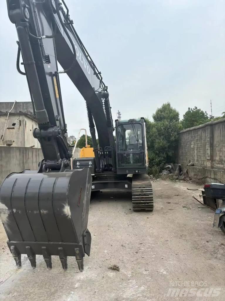 Volvo EC 210 Közepes (midi) kotrók 7 t - 12 t