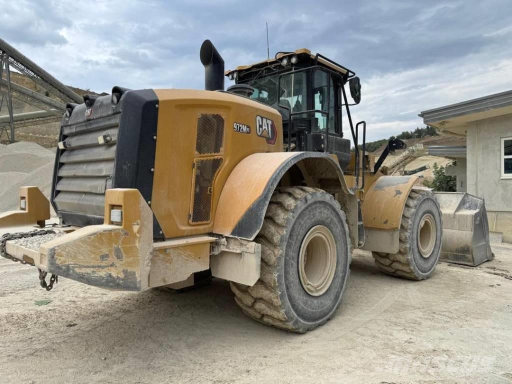 CAT 972M Gumikerekes homlokrakodók