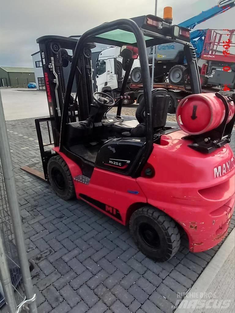 Manitou MI 25 G Gázüzemű targoncák