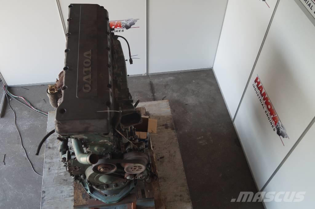 Volvo D12 FOR PARTS Motorok