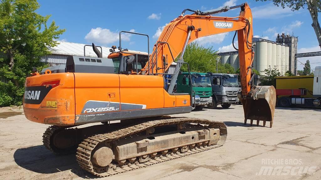 Doosan DX 255 LC-5 Lánctalpas kotrók