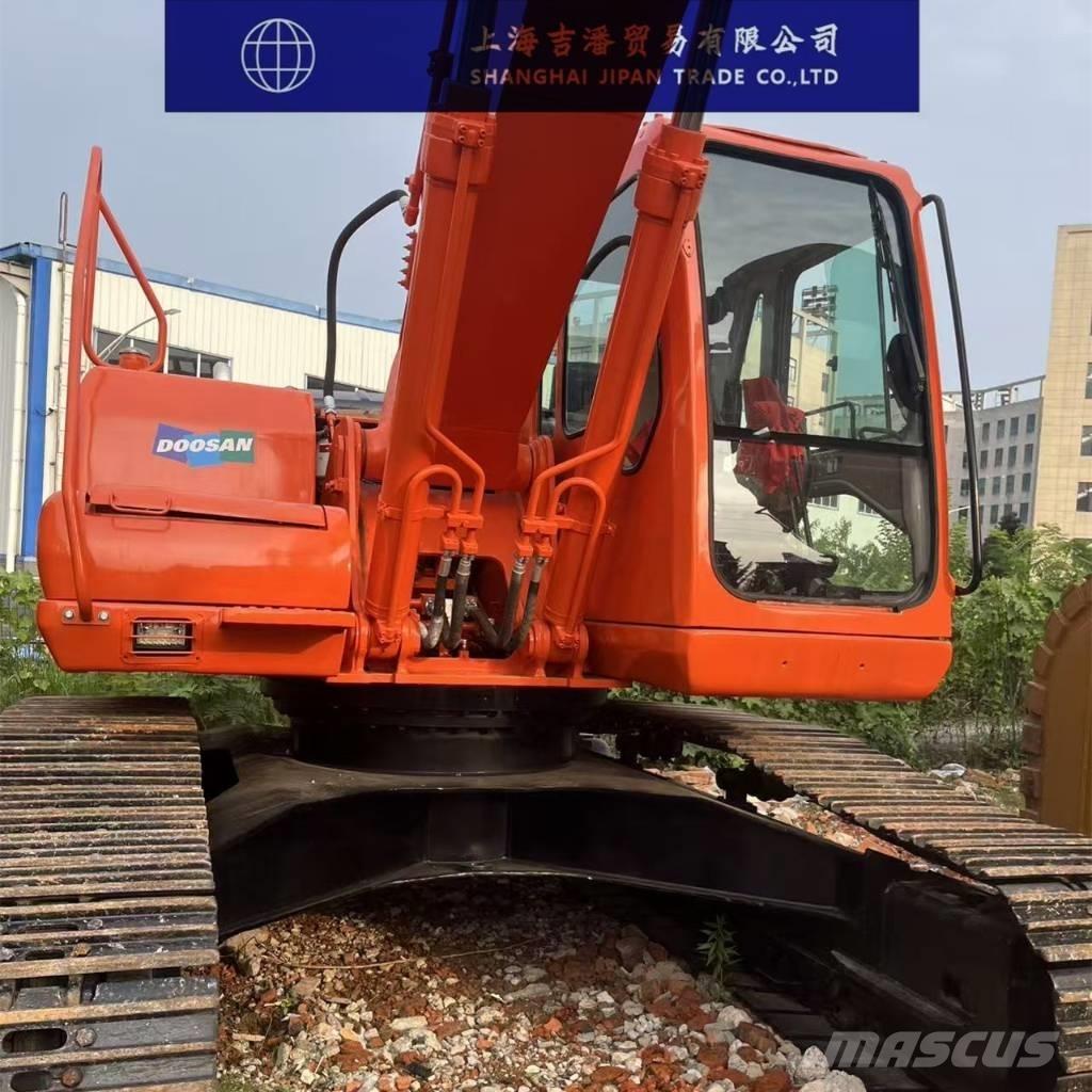 Doosan DH 225 Lánctalpas kotrók
