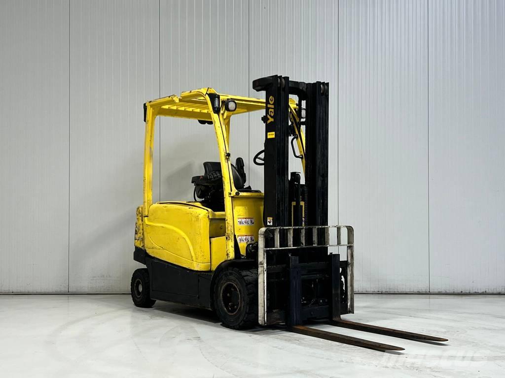 Hyster J3.0XN Elektromos targoncák