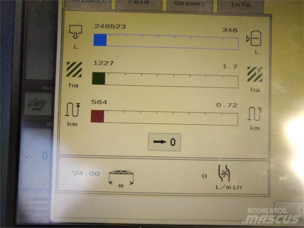 John Deere 740i Vontatott trágyaszórók