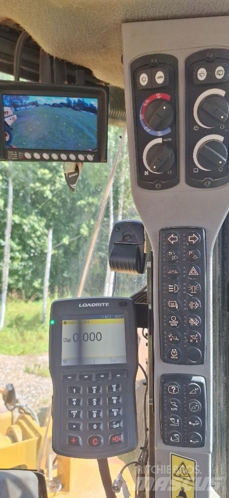 CAT 966 KXE Gumikerekes homlokrakodók