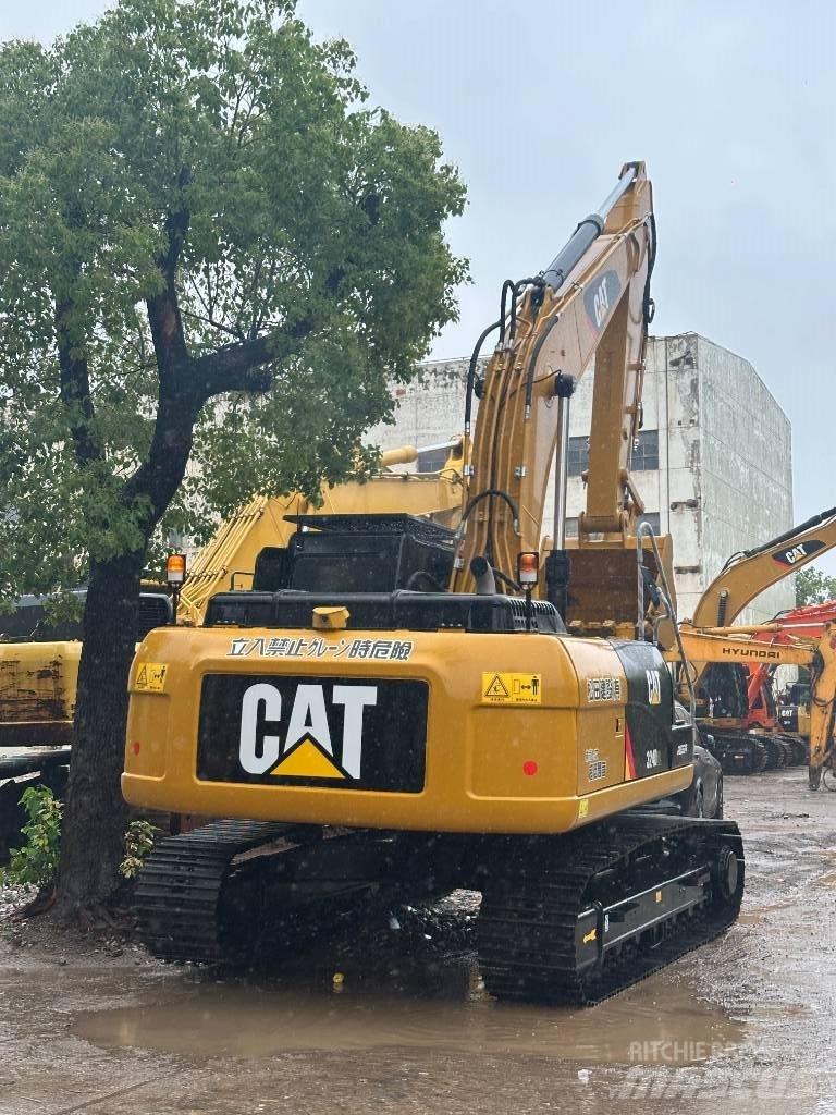 CAT CAT324D Közepes (midi) kotrók 7 t - 12 t