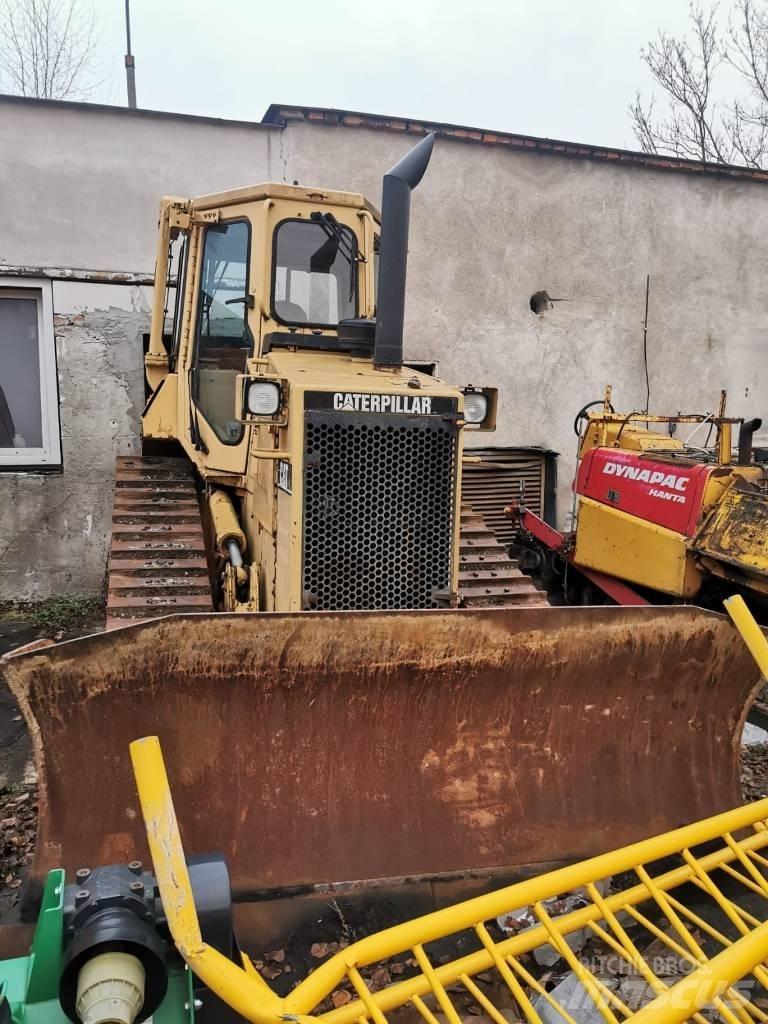 CAT D 4 H lánctalpas dózerek
