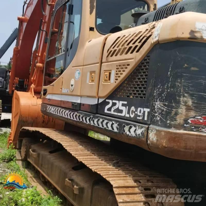Hyundai 225lc-9t Közepes (midi) kotrók 7 t - 12 t